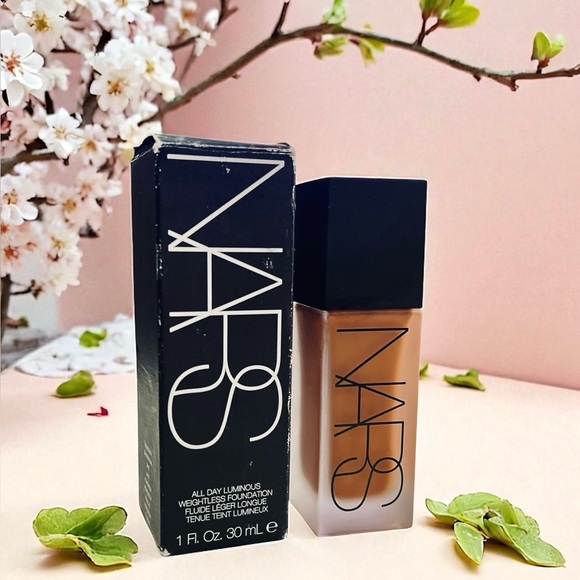 NARS Light Reflecting Foundation Skincare Hybrid Foundation 30ml Dark 3 Benares - Picture 1 of 8